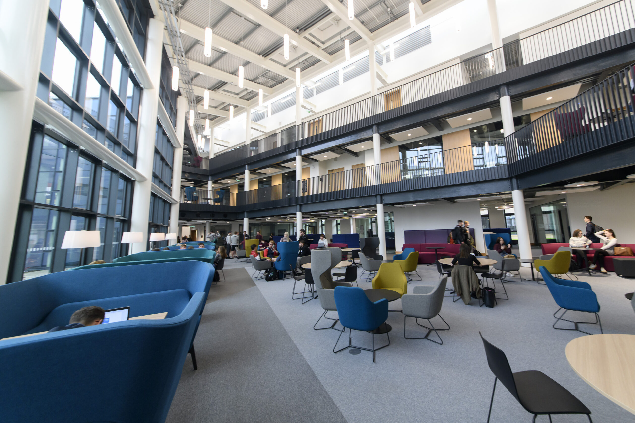 University College Dublin (UCD) มหาวิทยาลัยที่อยู่เบื้องหลังการสร้างยุคใหม่ของไอร์แลนด์!