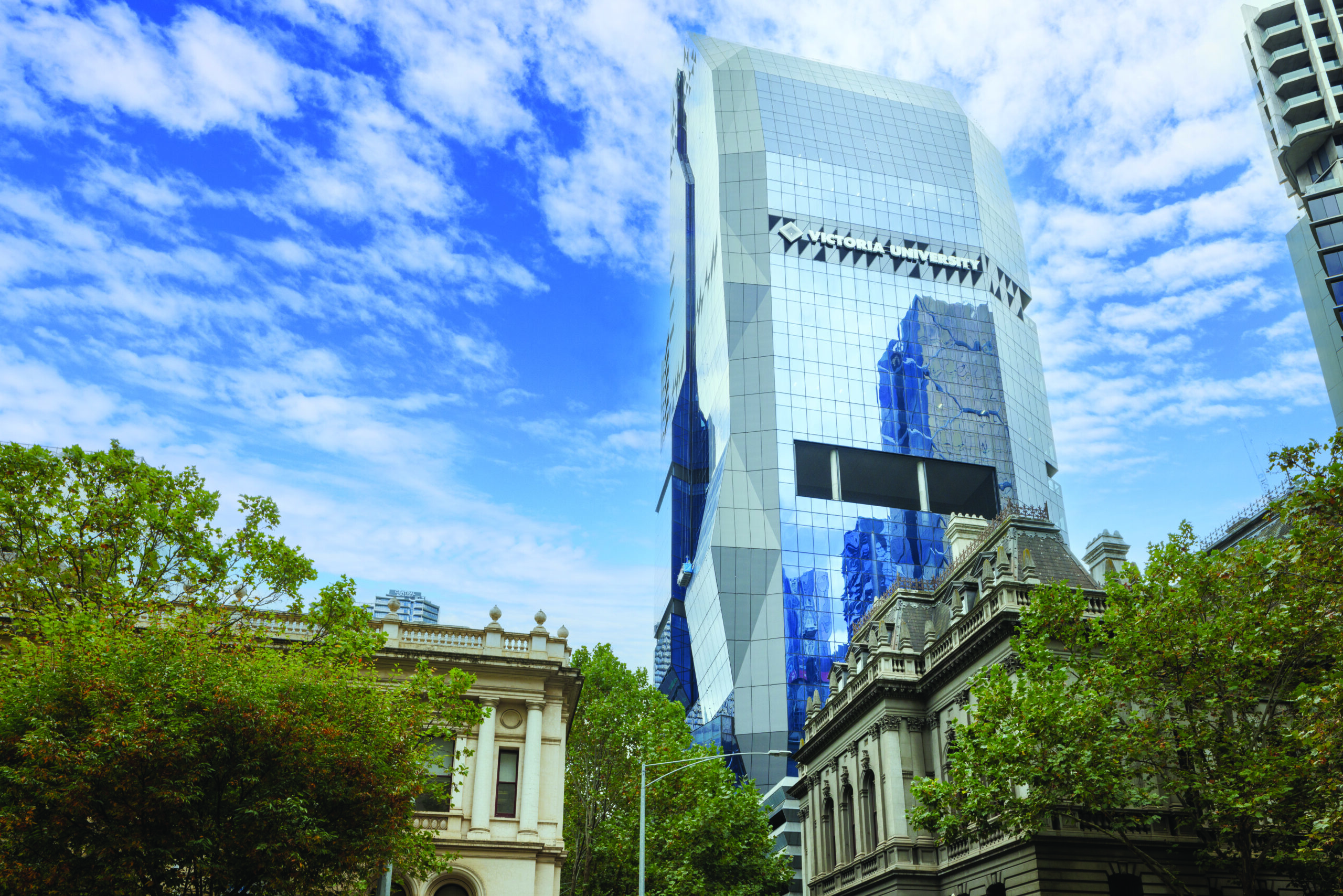 เจอกันที่งาน OCSC EXPO 2025 กับ Victoria University เมลเบิร์น!